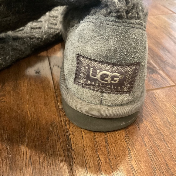 UGG, Austrian Gray boots, size 6 - Picture 3 of 11